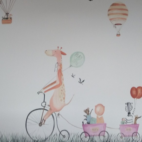 Muurschildering Giraffe op fiets met luchtballonnen